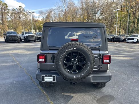 Used 2021 Jeep Wrangler Unlimited Sport image 8