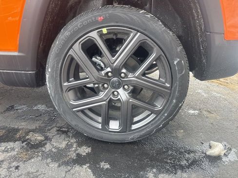 New 2026 Jeep Compass Latitude image 59