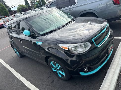 Used 2016 Kia Soul EV + w/ Sun & Fun Package FWD image 1