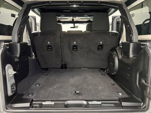 Used 2023 Jeep Wrangler Altitude image 26