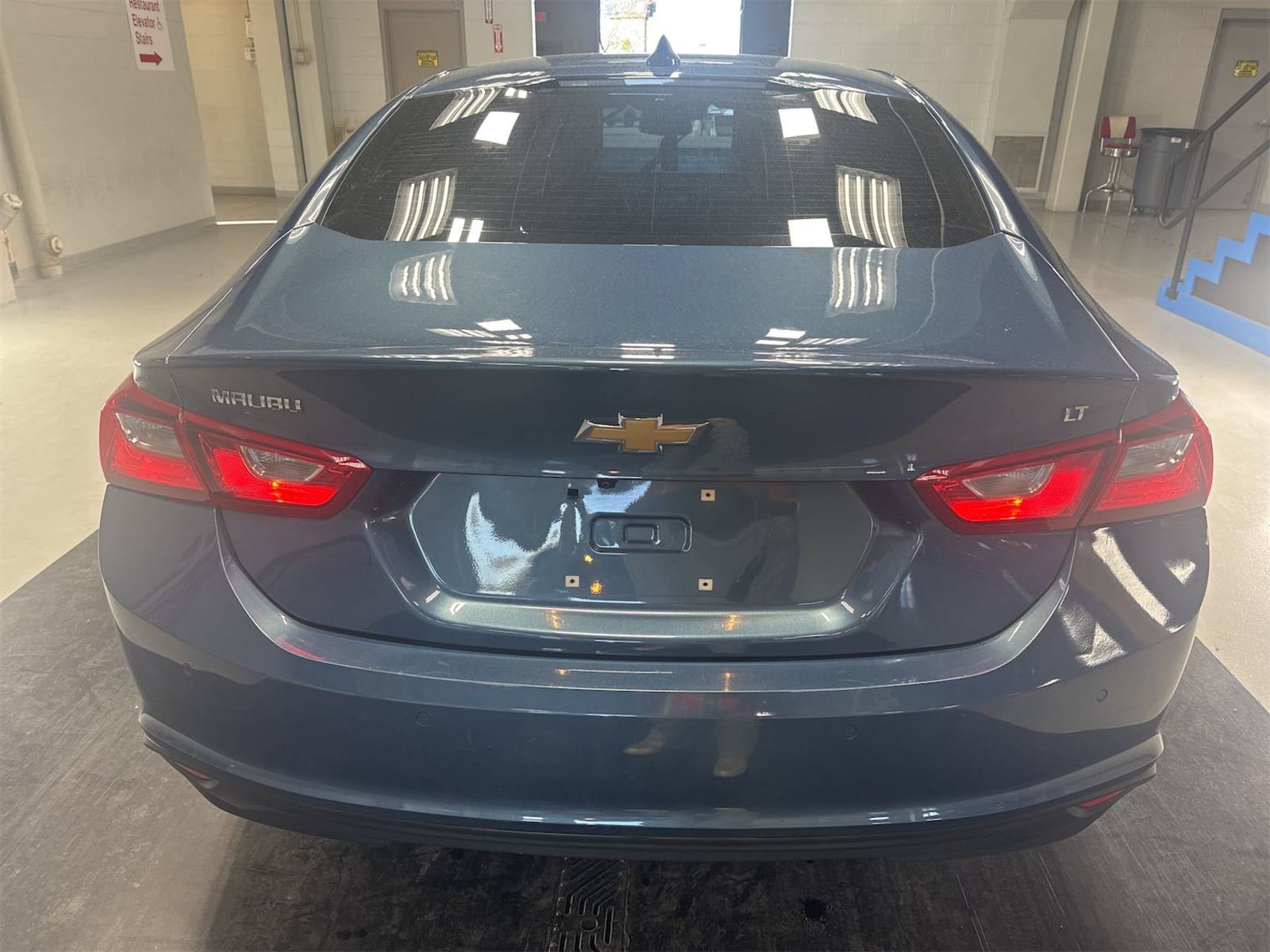 Used 2024 Chevrolet Malibu LT FWD image 13