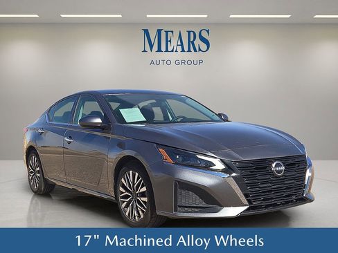 Used 2023 Nissan Altima 2.5 SV image 8