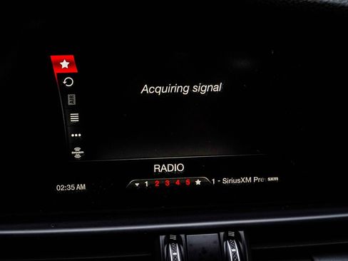 Used 2019 Alfa Romeo Giulia RWD image 21