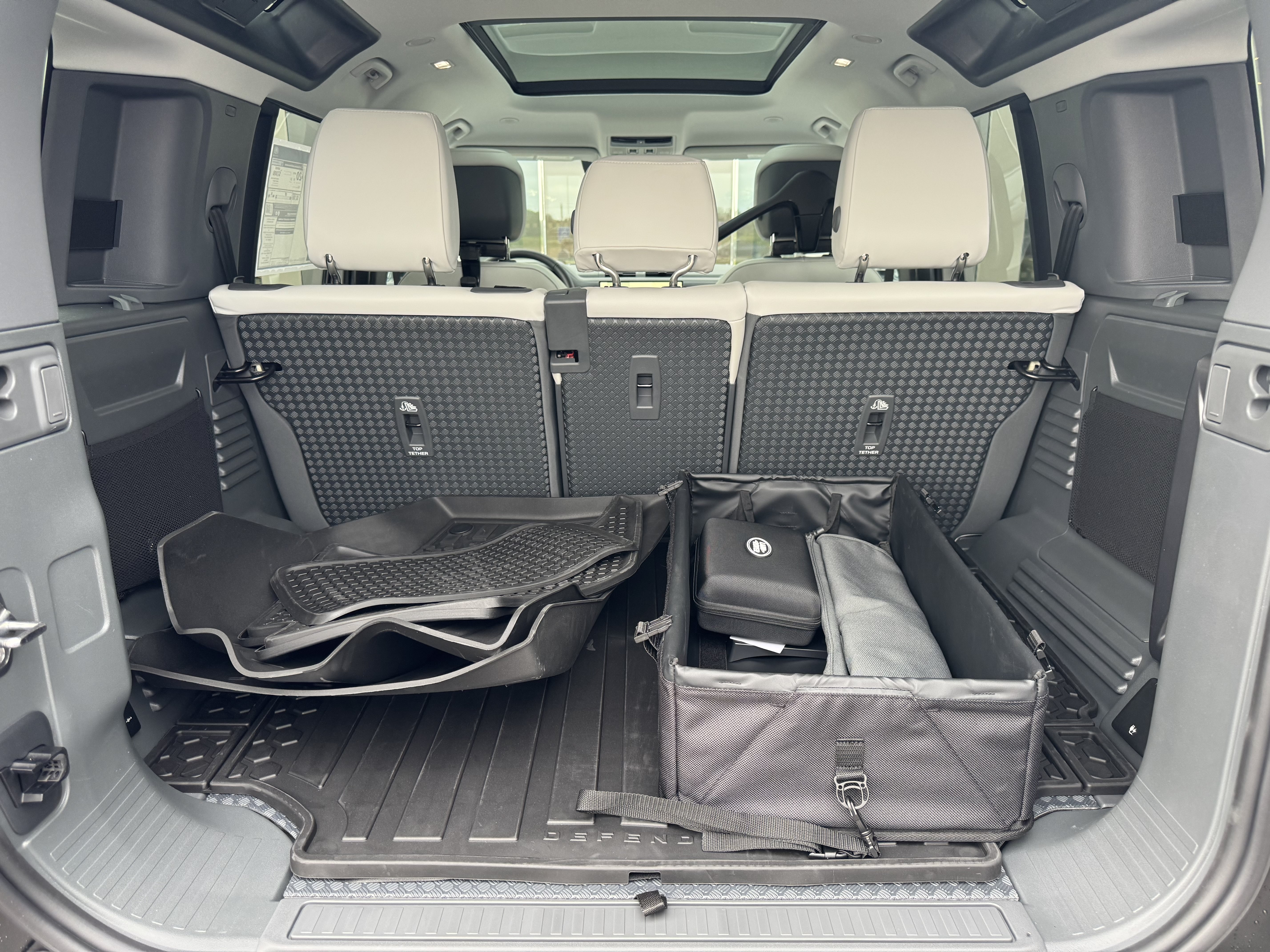 New 2026 Land Rover Defender 110 S AWD/4WD image 30