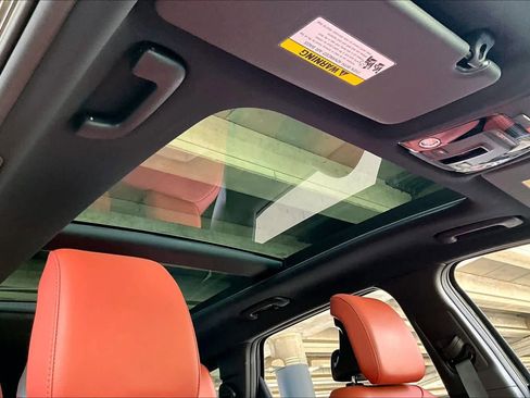 Used 2025 Kia Sportage SX image 13