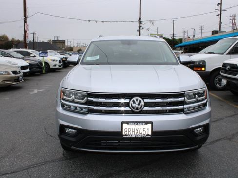 Used 2019 Volkswagen Atlas SE w/ Towing Package image 2