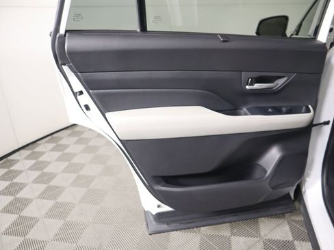 Used 2024 Toyota Grand Highlander XLE image 26