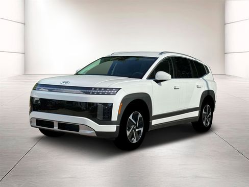 New 2026 Hyundai Ioniq 9 SE image 1