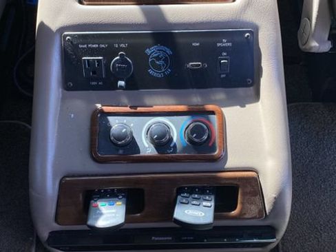 Used 2013 GMC Savana 2500 Extended RWD image 27