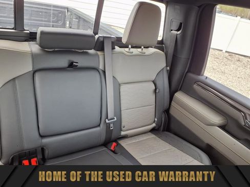 Used 2025 Chevrolet Silverado 2500 ZR2 w/ Technology Package image 24