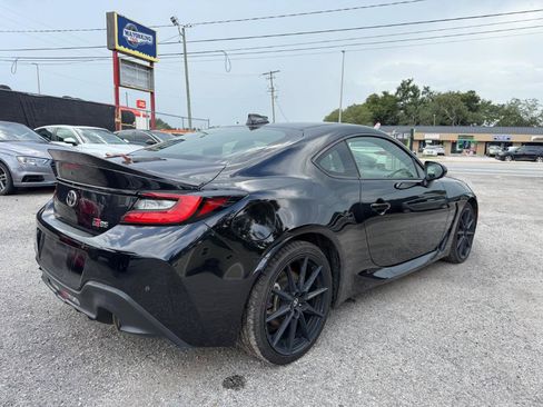 Used 2022 Toyota GR86 Premium RWD image 5