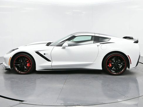 Used 2014 Chevrolet Corvette Stingray Coupe image 4