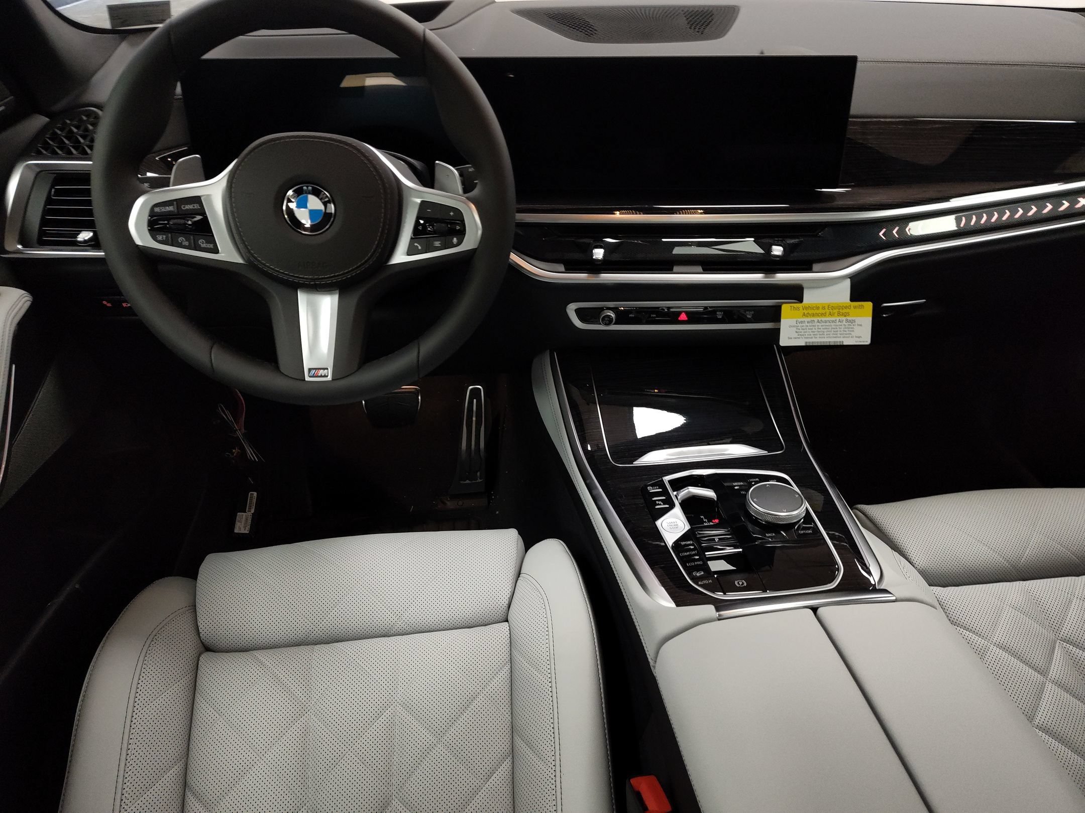 Used 2026 BMW X5 xDrive40i w/ M Sport Package AWD/4WD image 15