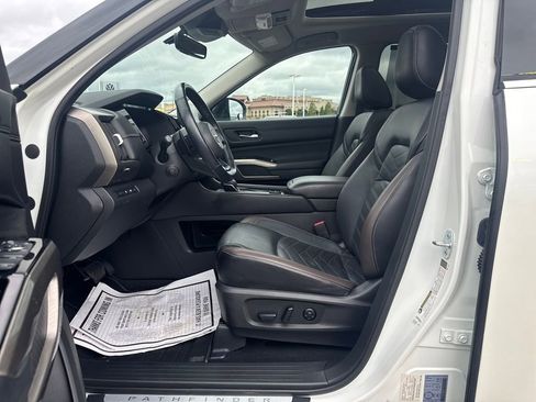 Used 2023 Nissan Pathfinder Platinum AWD/4WD image 45
