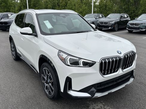 New 2026 BMW X1 xDrive28i w/ Convenience Package AWD/4WD image 2