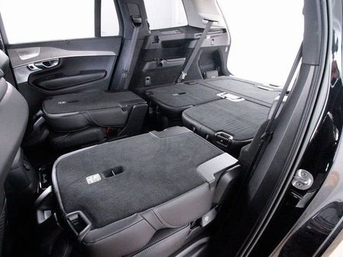 Used 2023 Volvo XC90 T8 Ultimate w/ Protection Package Premier image 32