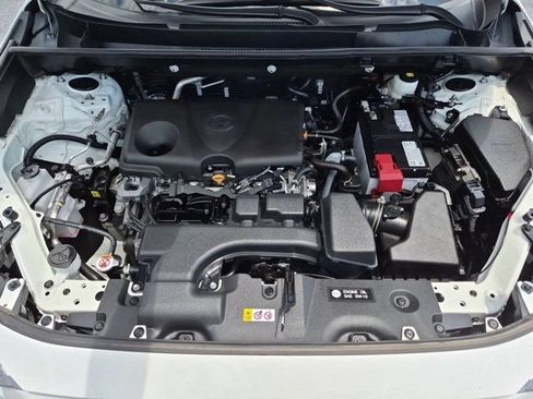 Used 2025 Toyota RAV4 LE AWD/4WD image 34
