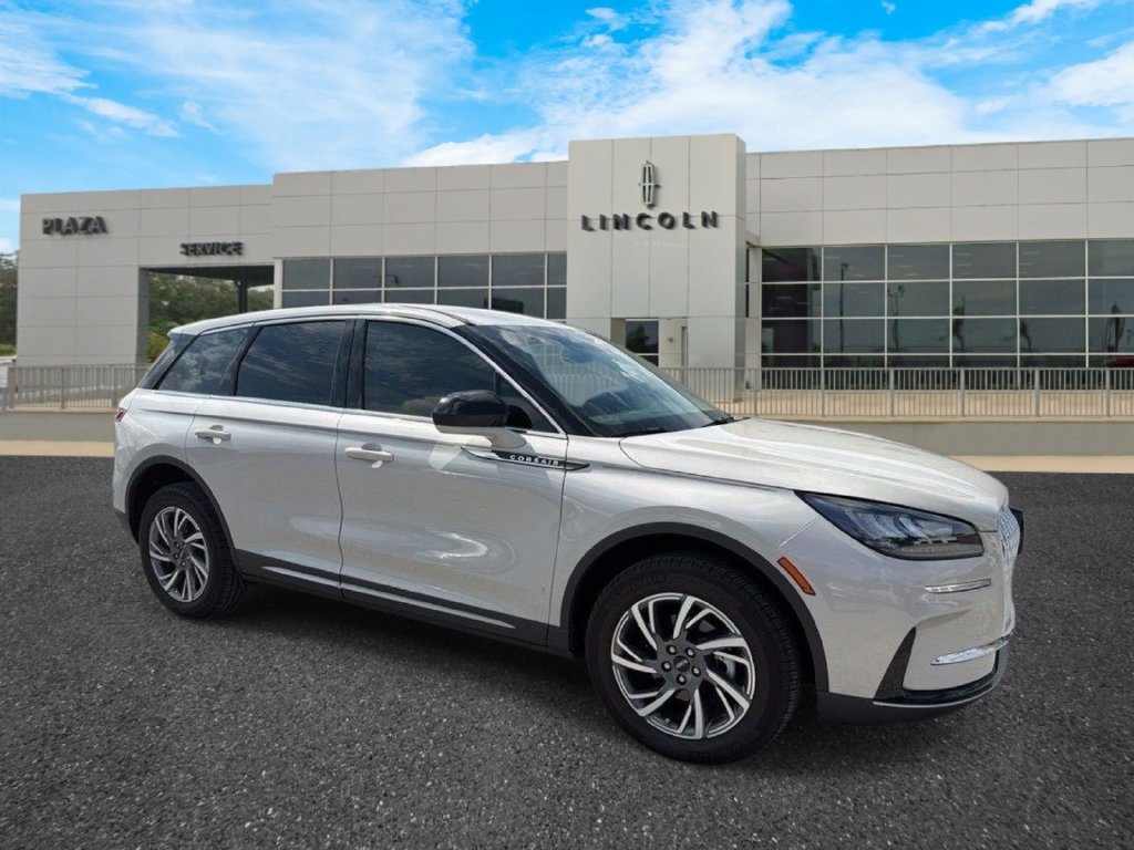 Used 2024 Lincoln Corsair FWD image 1
