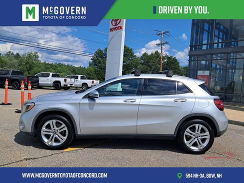 Used 2019 Mercedes-Benz GLA 250 4MATIC image 2