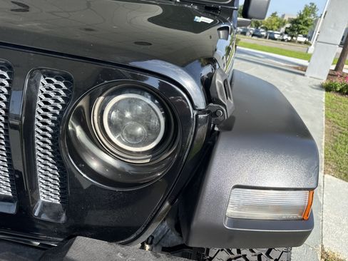 Used 2021 Jeep Wrangler Unlimited Sport AWD/4WD image 5