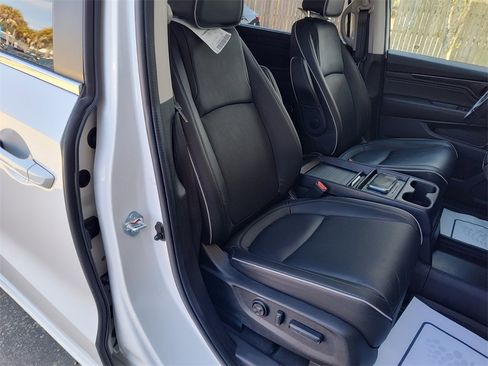 Certified 2025 Honda Odyssey Touring image 33