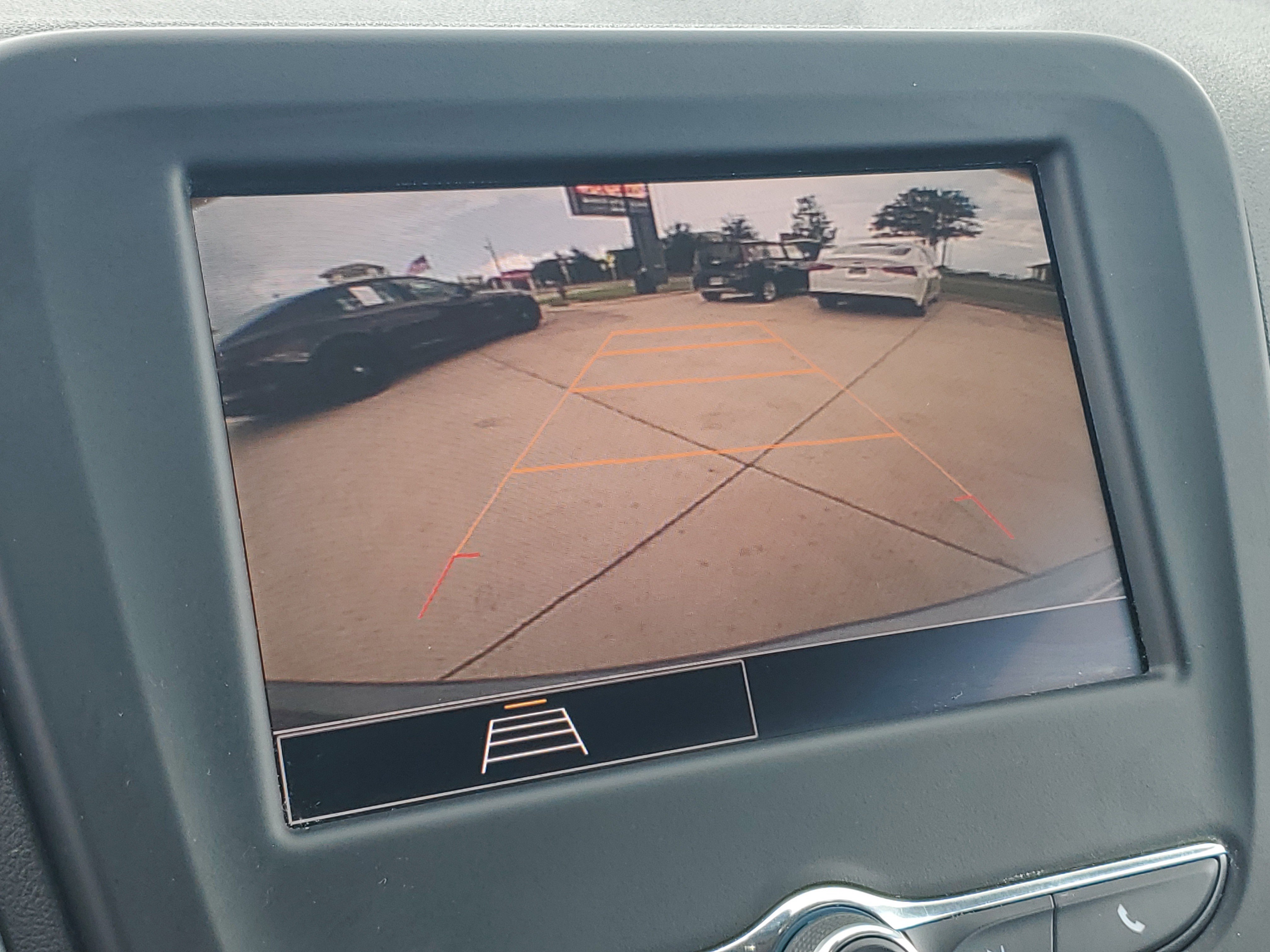 Used 2024 Chevrolet Equinox LT FWD image 22
