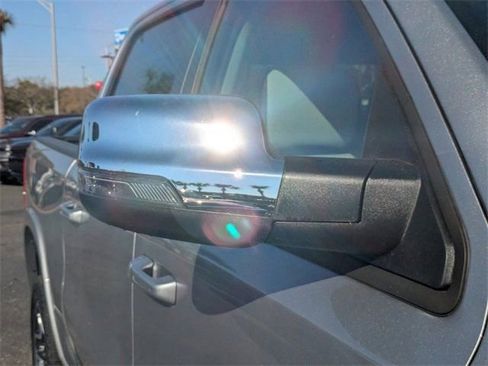 New 2026 Chrysler Pacifica Select AWD/4WD image 31