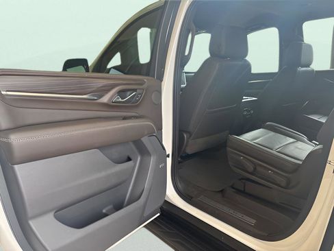 Certified 2021 GMC Yukon XL Denali image 7