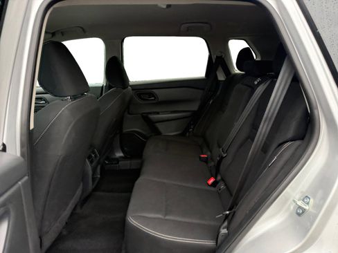 Used 2024 Nissan Rogue S image 16