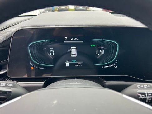 Certified 2023 Kia Niro SX Touring image 18