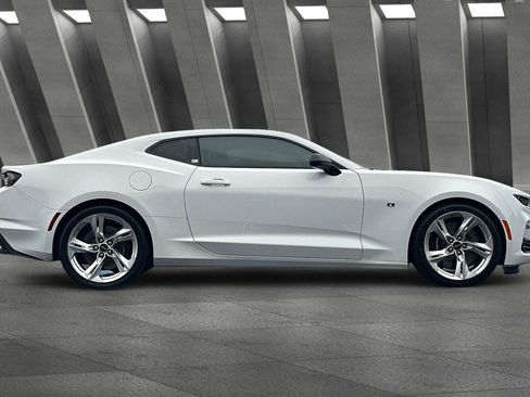 Used 2022 Chevrolet Camaro SS RWD image 3