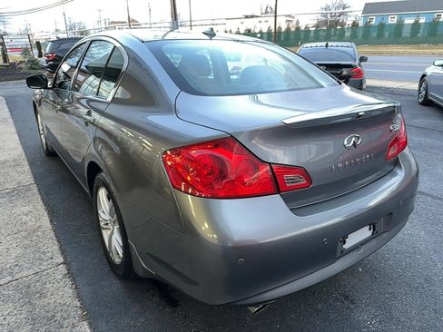 Used 2010 INFINITI G37 x Sedan w/ Premium Pkg image 5