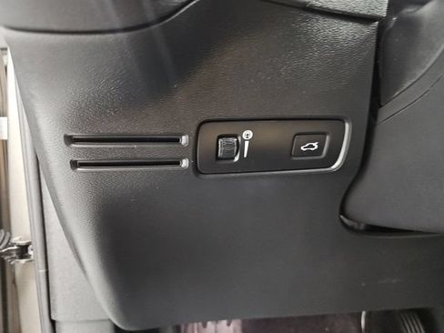 Used 2020 Volvo XC40 T5 Inscription w/ Protection Package AWD/4WD image 18