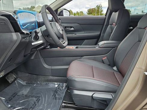 New 2026 Nissan Kicks SR FWD image 5