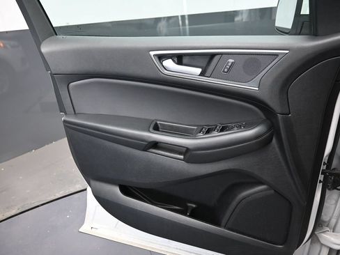 Used 2024 Ford Edge SEL AWD/4WD image 19