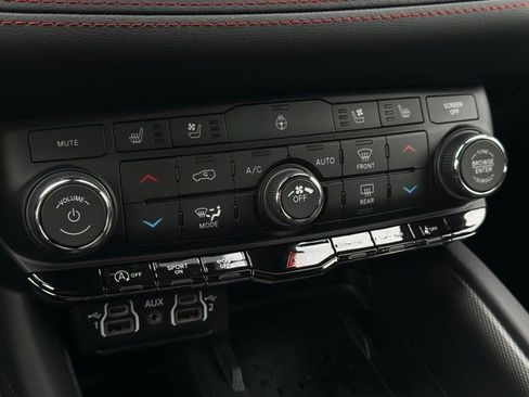 New 2026 Dodge Durango GT image 13