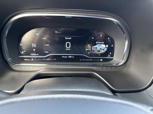 Used 2024 GMC Yukon AT4 w/ AT4 Premium Package image 22