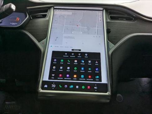 Used 2016 Tesla Model X 70D image 25