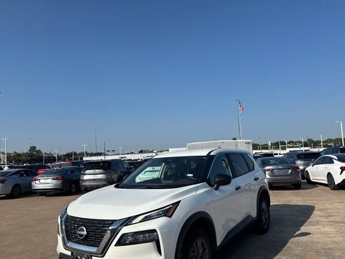 Certified 2023 Nissan Rogue S AWD/4WD image 8