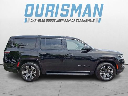 Certified 2024 Jeep Wagoneer Series II w/ Flexible Seating Group AWD/4WD image 7