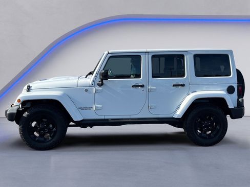 Used 2015 Jeep Wrangler Unlimited Sahara image 12
