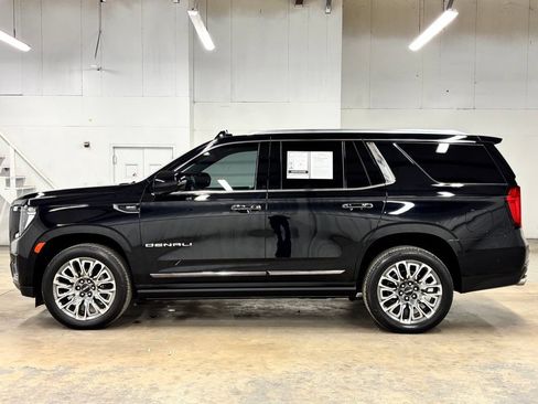 Used 2024 GMC Yukon Denali Ultimate AWD/4WD image 5