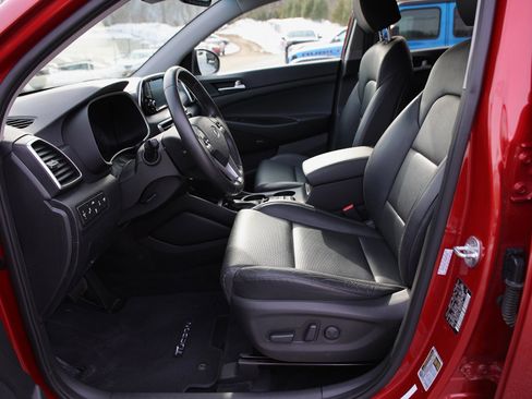 Used 2021 Hyundai Tucson Limited image 17