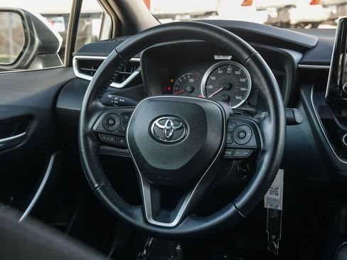Used 2021 Toyota Corolla SE FWD image 12