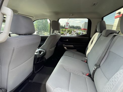 Used 2023 Toyota Tundra SR5 w/ SR5 Convenience Package AWD/4WD image 14