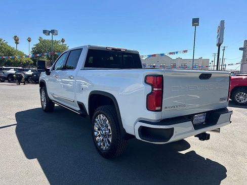 New 2026 Chevrolet Silverado 2500 High Country w/ Technology Package AWD/4WD image 5