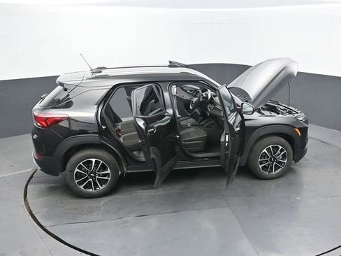 Used 2025 Chevrolet TrailBlazer LT image 73