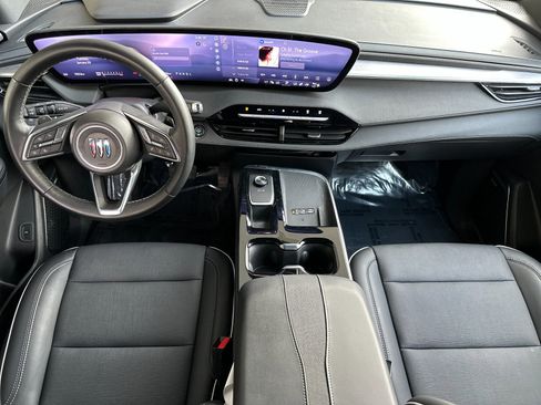 Used 2025 Buick Enclave Preferred image 13