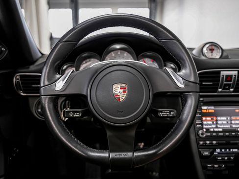 Used 2011 Porsche 911 Carrera 4S image 10