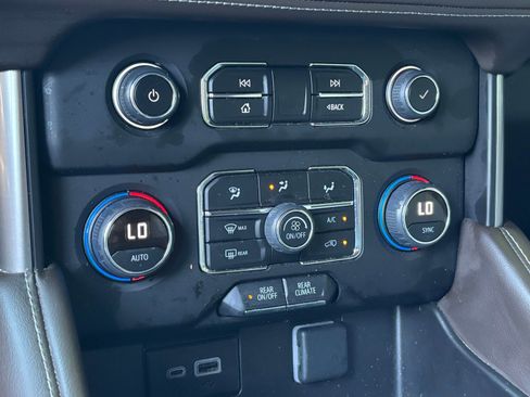 Used 2024 Chevrolet Tahoe LS w/ Driver Alert Package AWD/4WD image 9
